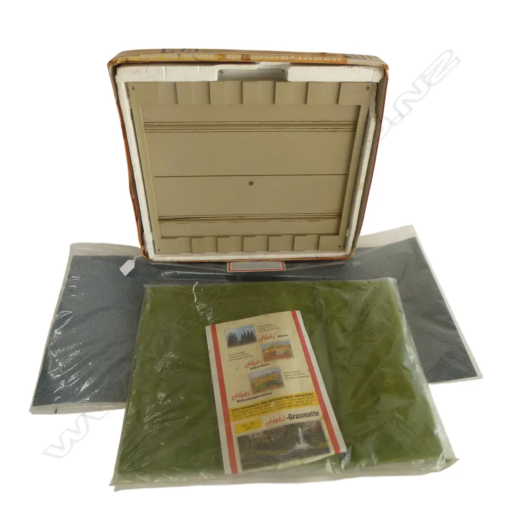 PART BOXED BRAWA TRANSVERTABLE + 2 TERRAIN SHEETS Image 1++