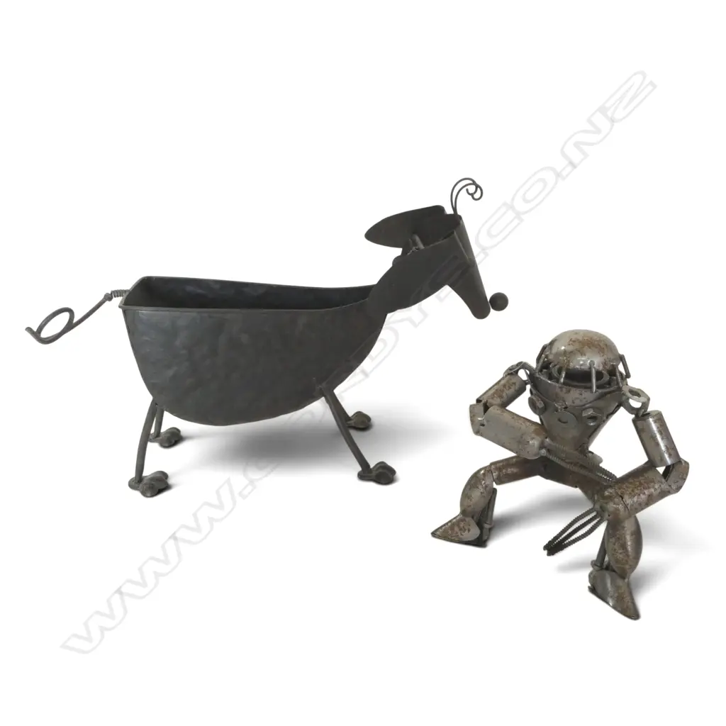 2 METAL SCULPTURES; DOG W.420mm & ROBOT Image 1++