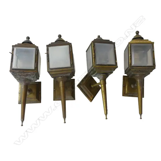 4 BRASS CARRIAGE LAMPS 
