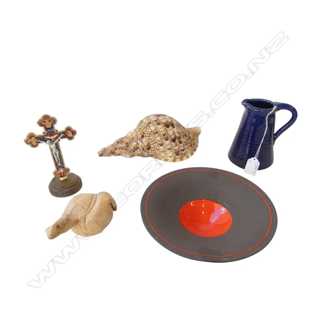 2 PCES POTTERY Incl. TONY SLY (FAULT), SHELL, CROSS & OTHER  Image 1++