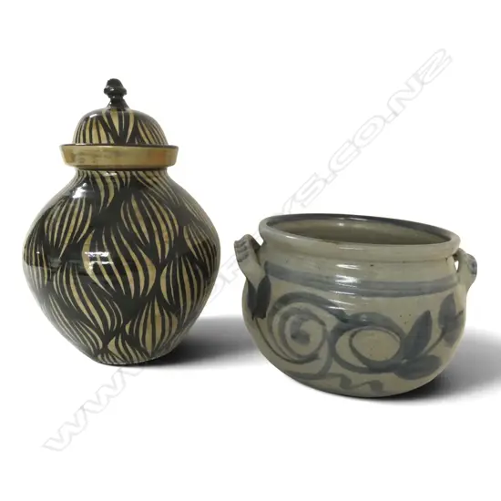 NZ STUDIO POTTERY  LIDDED JAR THE CARGO STUDIO H300 LID REPAIR  & CASEROLE NO LID H160MM