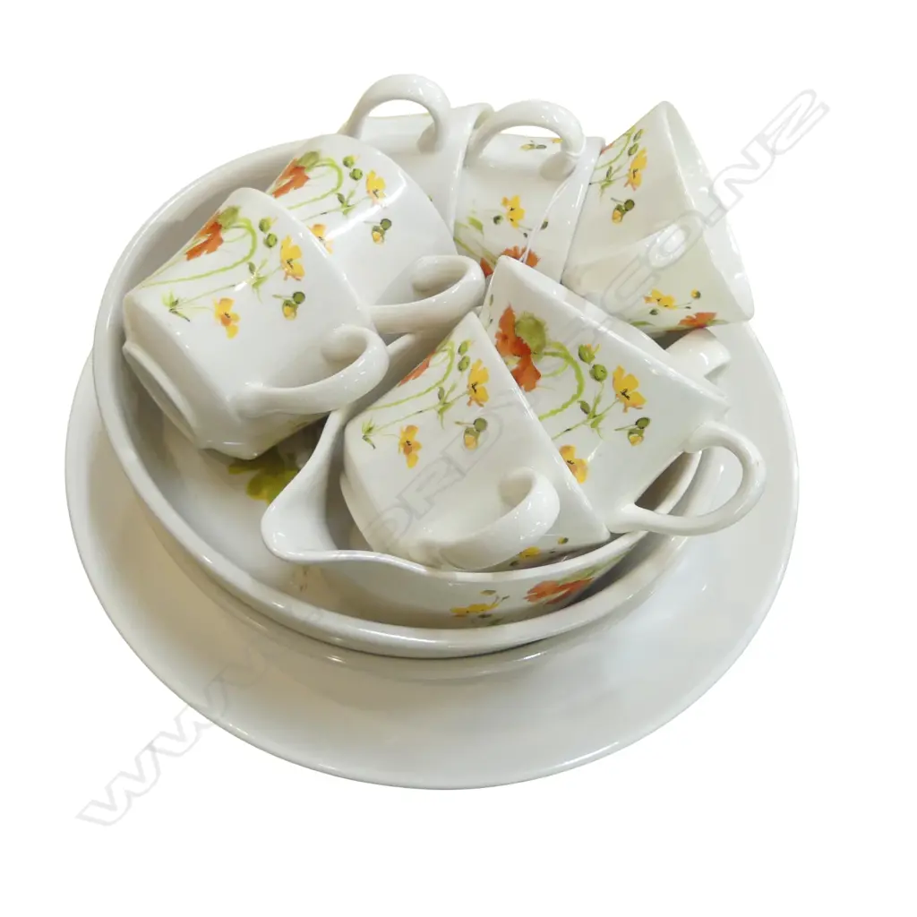 ELEVEN PC ASST RARE CROWN LYNN POPPY PATTERN DINNER WARE Image 1++