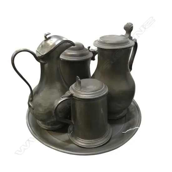 4 PCES OF PEWTER ON TRAY Dia.330mm