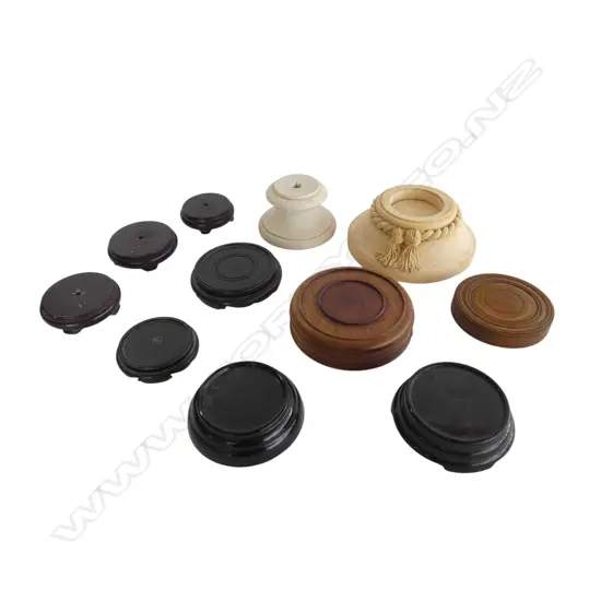 ASST. STANDS INCL. 7 ORIENTAL WOODEN