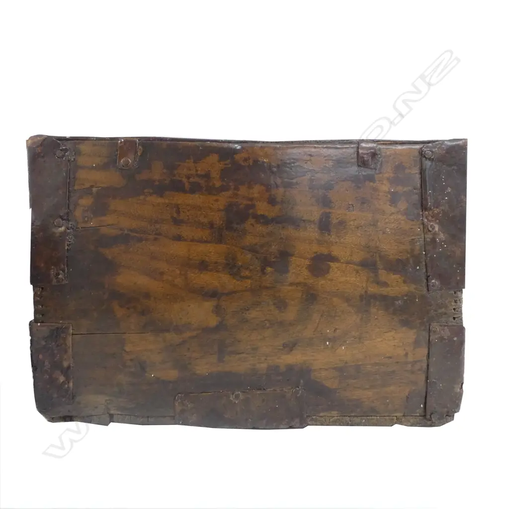 ANTIQUE METAL BOUND BOX 265x265x70mm + SMALL TROUGH W.305mm Image 1++
