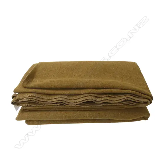 MILITARY GREEN WOOL BLANKET - FAULTS