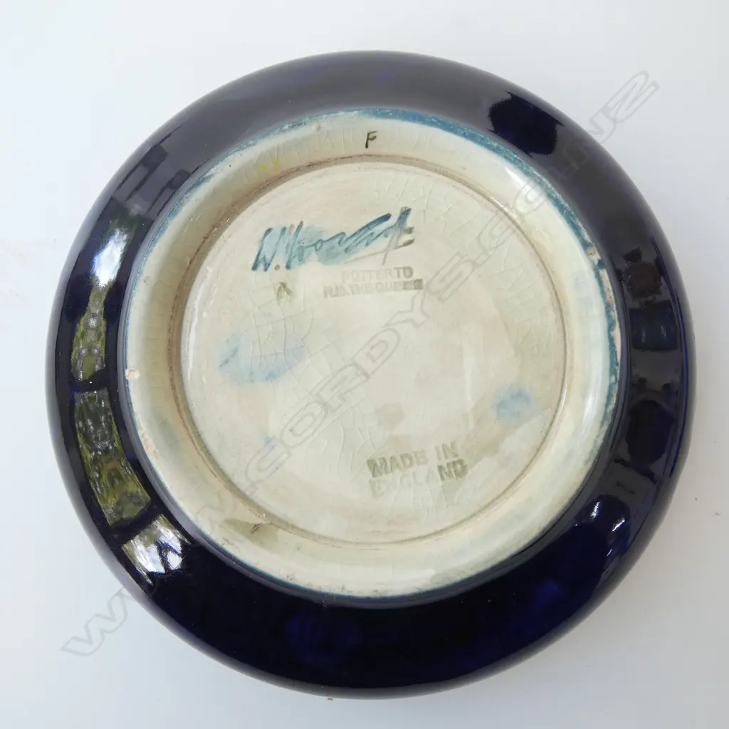 2 WILLIAM MOORCROFT LEAF & BERRY PIECES: baluster vase restored rim H.183mm + small dish Dia.115mm Image 1++