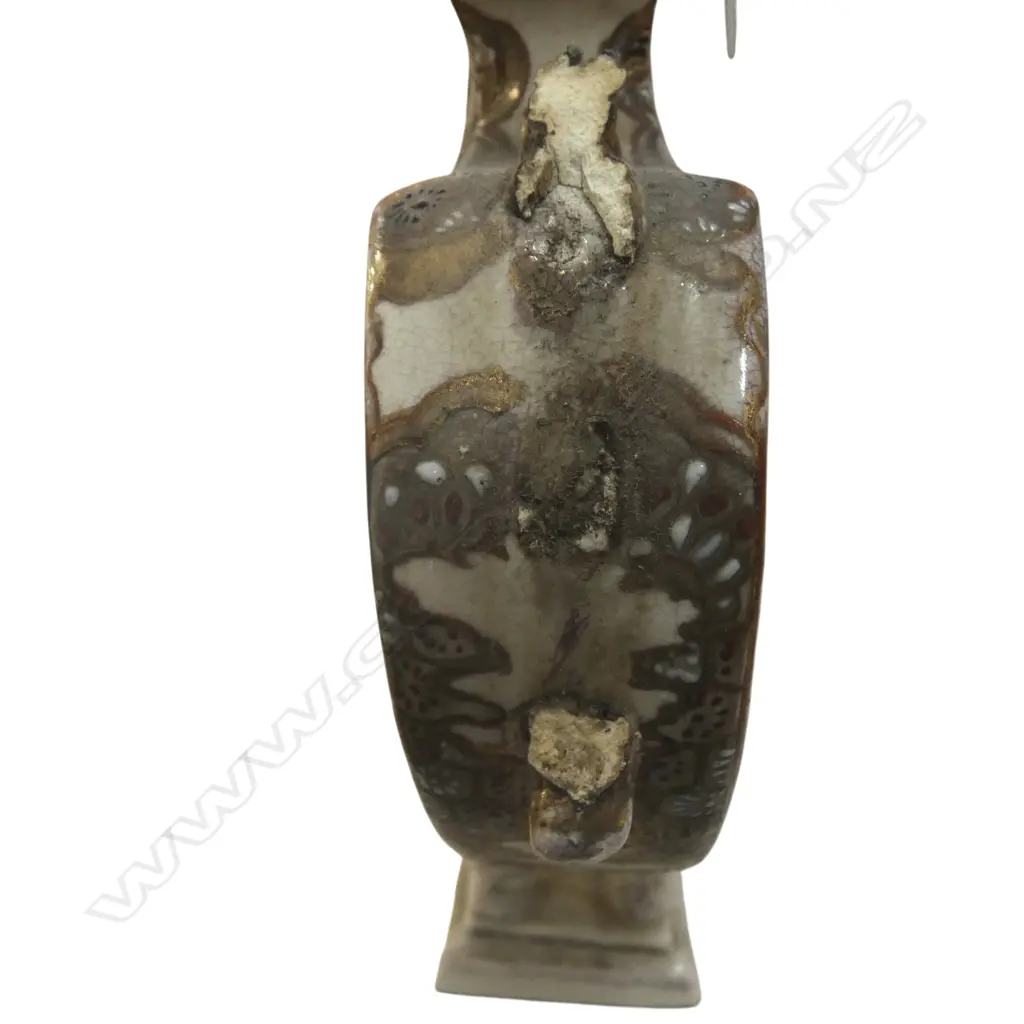 2 JAPANESE SATSUMA VASES one needs repair H.180mm Image 1++