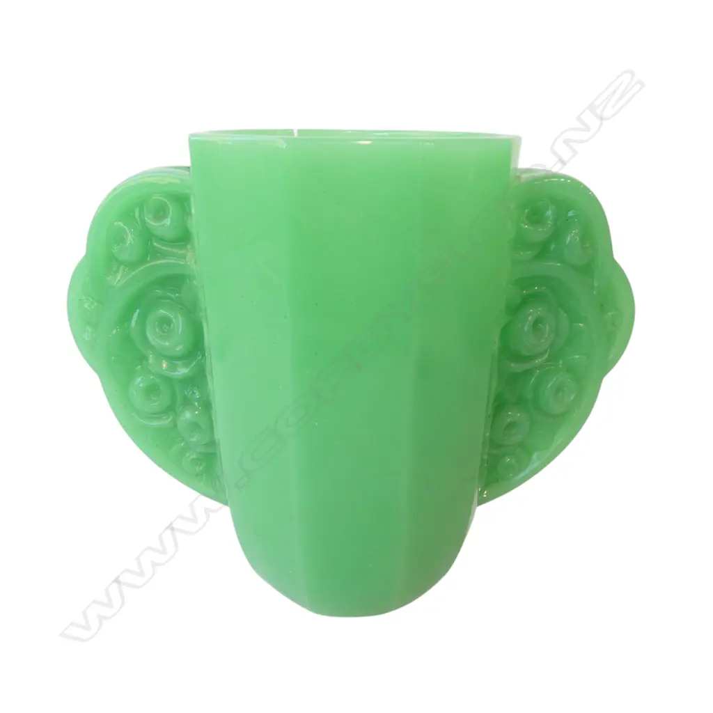 DECO GREEN GLASS VASE H.205mm Image 1++