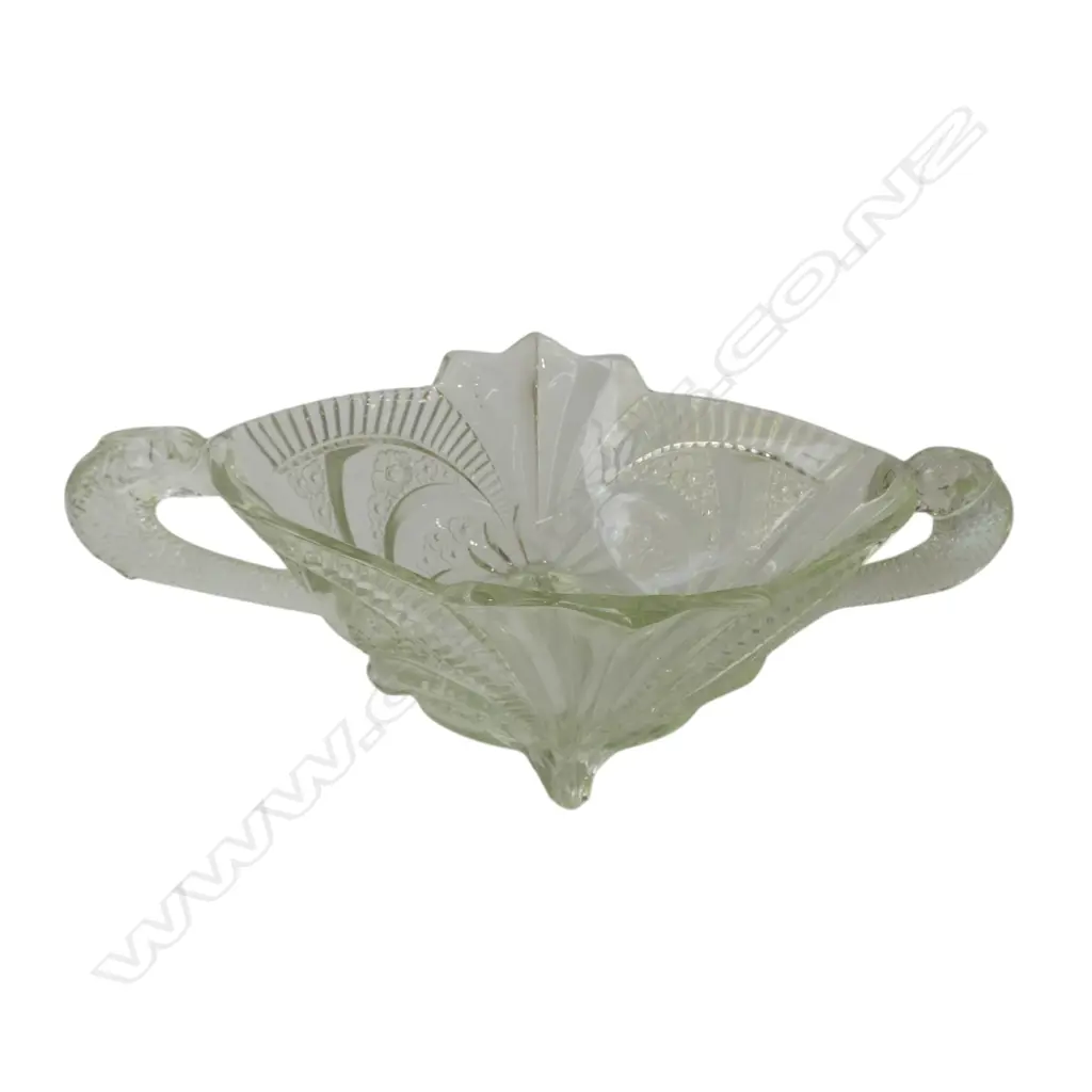 VINTAGE CUT GLASS SERPENTINE FRUIT BOWL W.400mm Image 1++