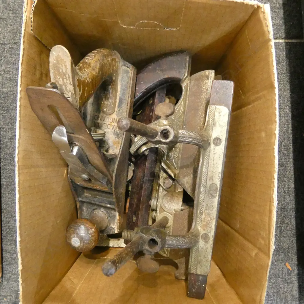 WOOD PLANES; STANLEY #45, #4, PARTS FOR #55   Image 1++