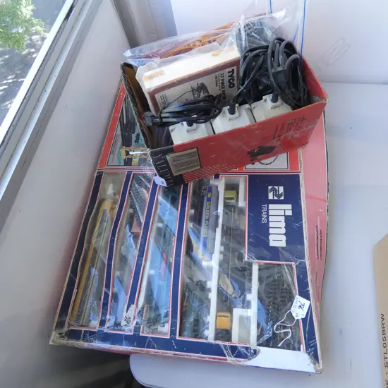 'LIMA' MODEL TRAIN SET HO GAUGE, BOXED + BOX w. CONTROLLERS, BRIDGES ETC