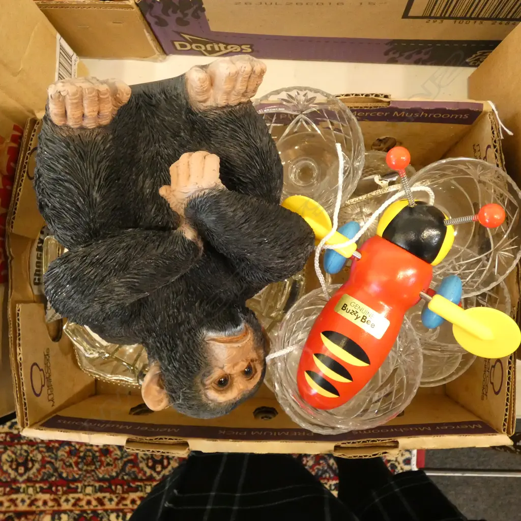 ASST. CRYSTAL, RESIN CHIMPANZEE, BUZZY BEE Image 1++