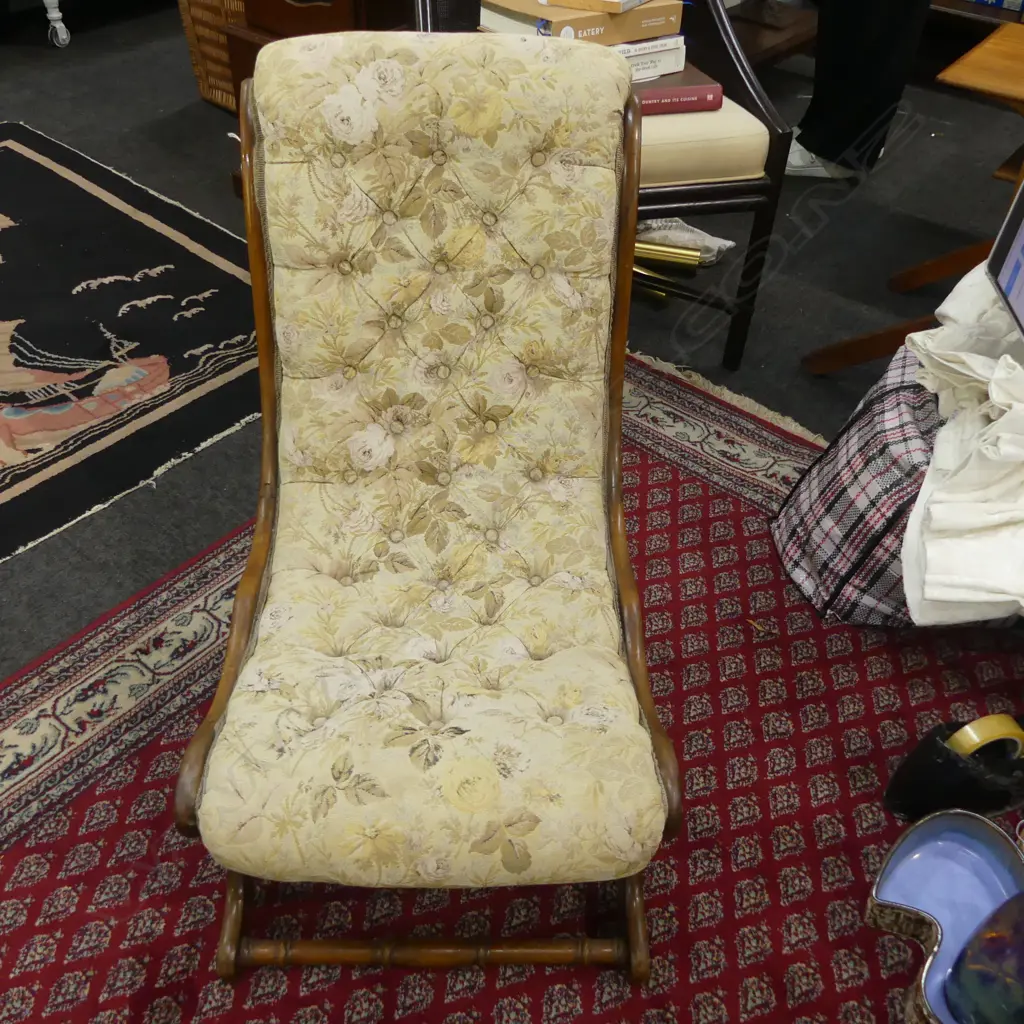 NURSING CHAIR Image 1++