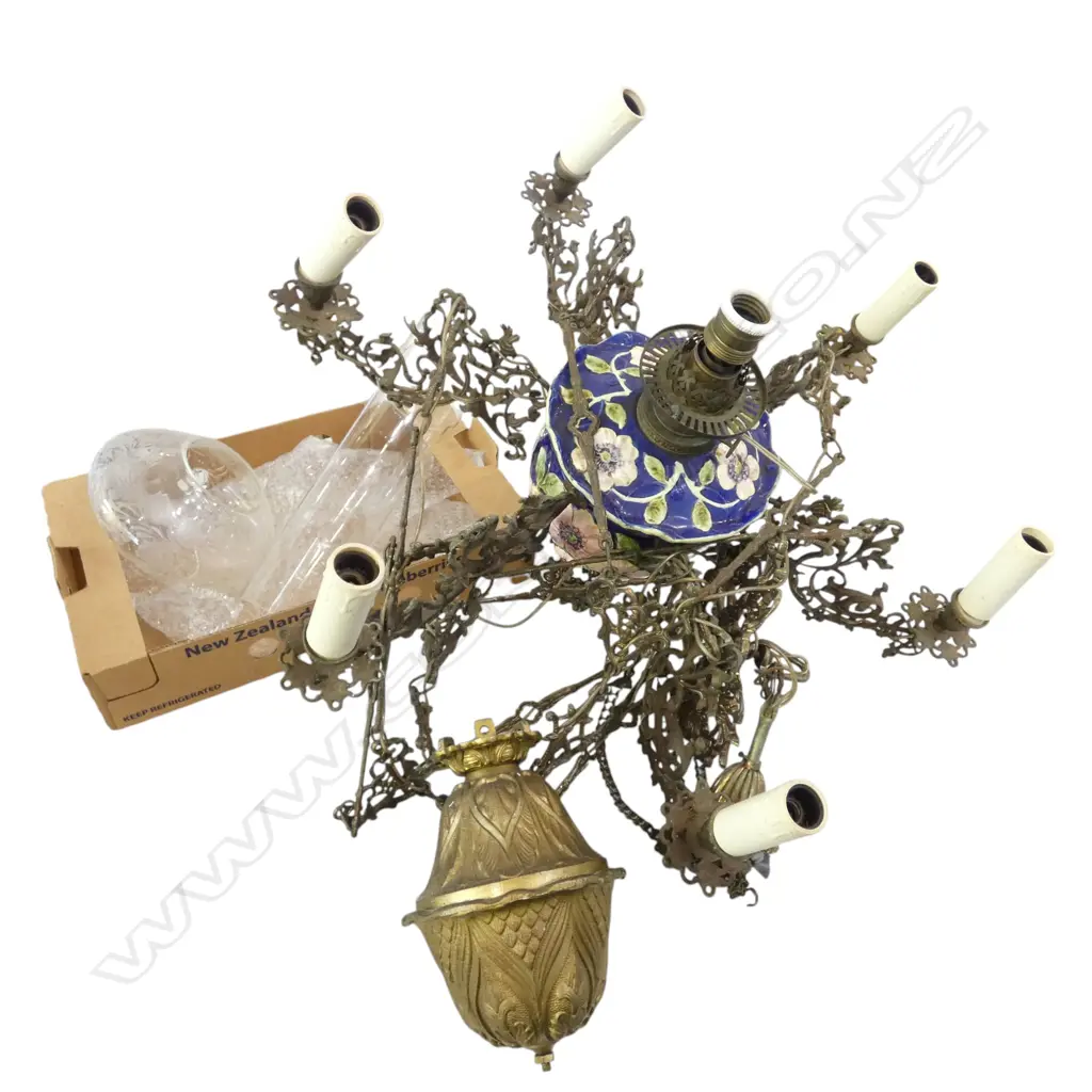 ANTIQUE 7 LIGHT CHANDELIER 650mm dia Image 1++