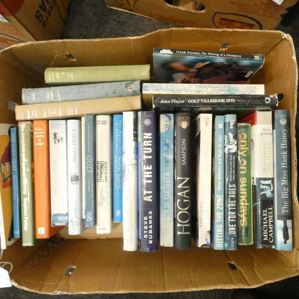 ASST. GOLF REFERENCE BOOKS  Image 1++