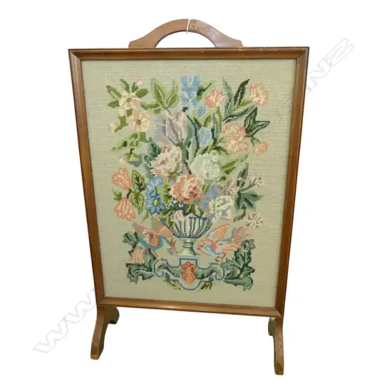 EMBROIDERED FIRE SCREEN H.780mm