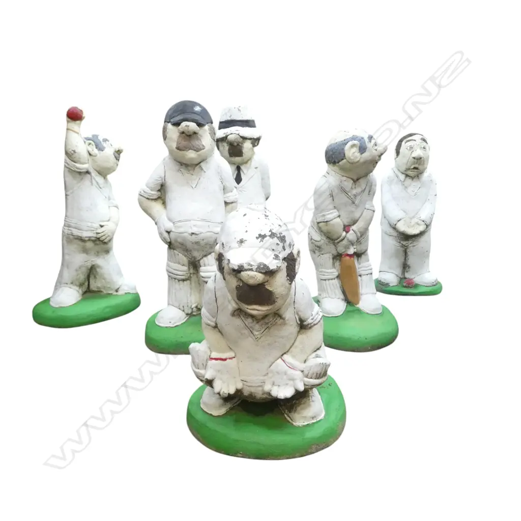 SIX MAN CRICKET TEAM CONCRETE GARDEN ART H.500mm Image 1++