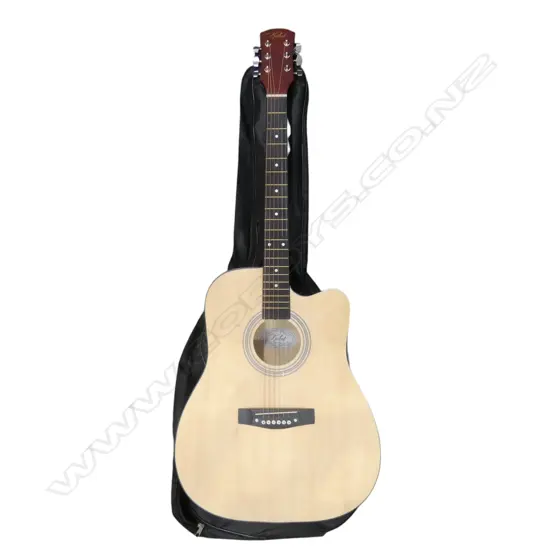 CASED ACOUSTIC GUITAR - KABAT CHINA L.1050mm