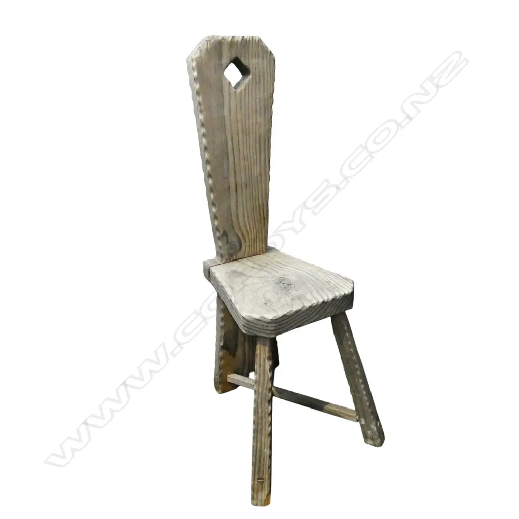 CARVED CHAIR H.910mm Image 1++
