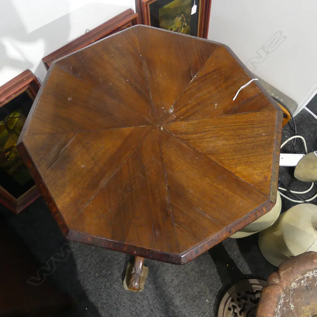 VICTORIAN OCTAGONAL SEWING TABLE Image 1++