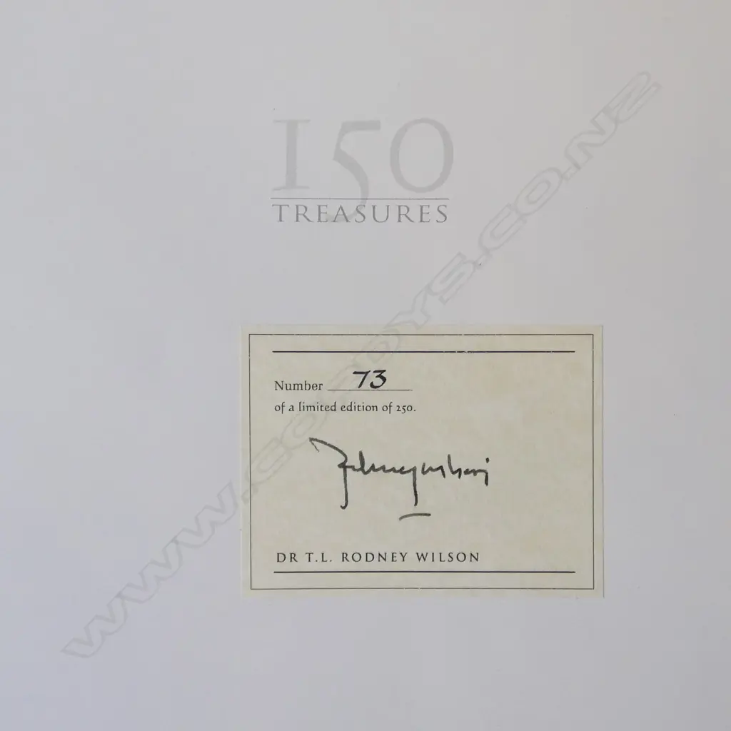 150 TREASURES/AUCKLAND WAR MEMORIAL MUSEUM  LTD EDITION 73/250 SIGNED DR T L RODNEY WILSON H 320 MM Image 1++