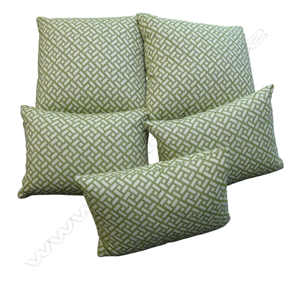 5 GREEN LATTICE CUSHIONS  Image 1++