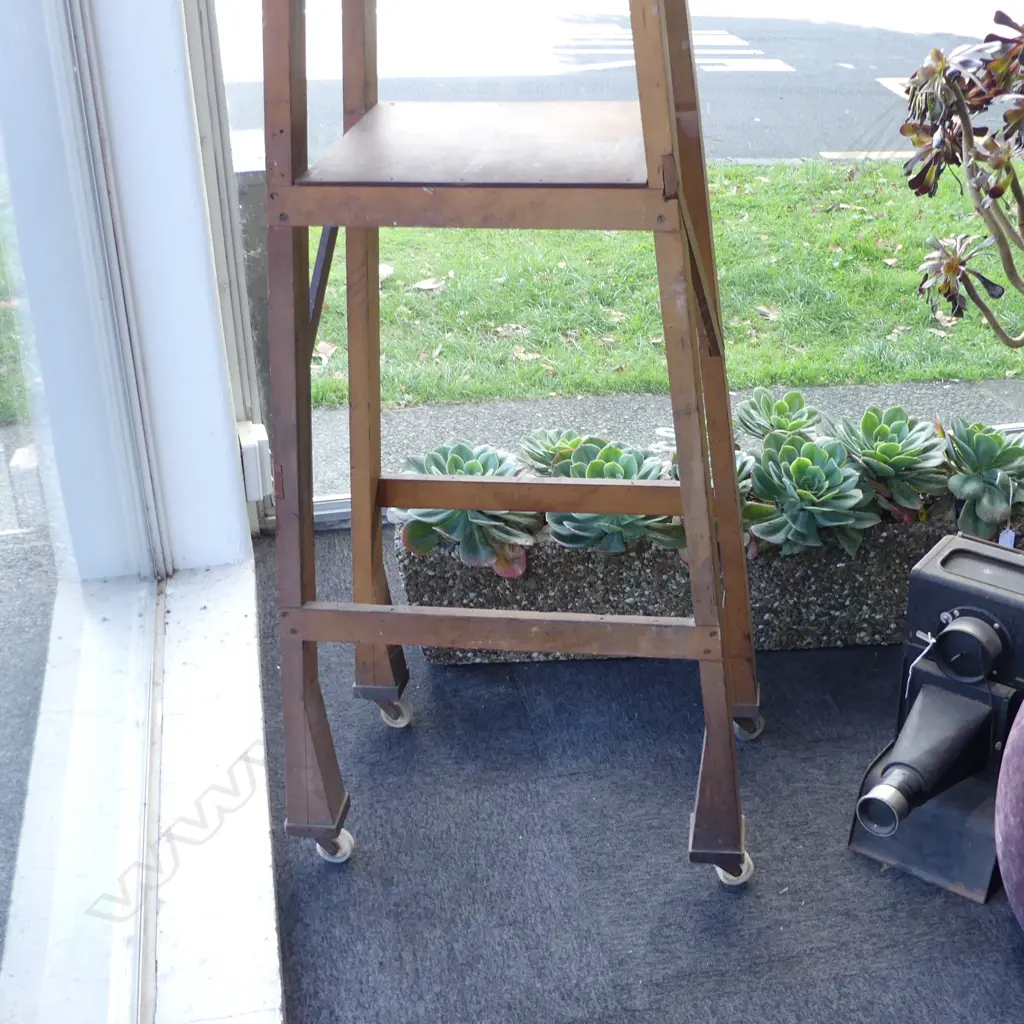 ANTIQUE EPIDIASCOPE BY ROSS LONDON 370x750x580mm ON WOODEN STAND 710x420x1400mm Image 1++