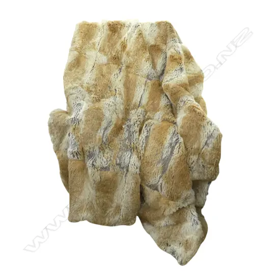 COLLEZIONE RABBIT? FUR BLANKET 