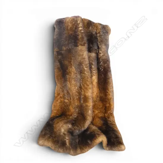NOMBARDIE NZ OPOSSUM FUR THROW 1750x950mm - 2 SMALL RIPS IN FUR