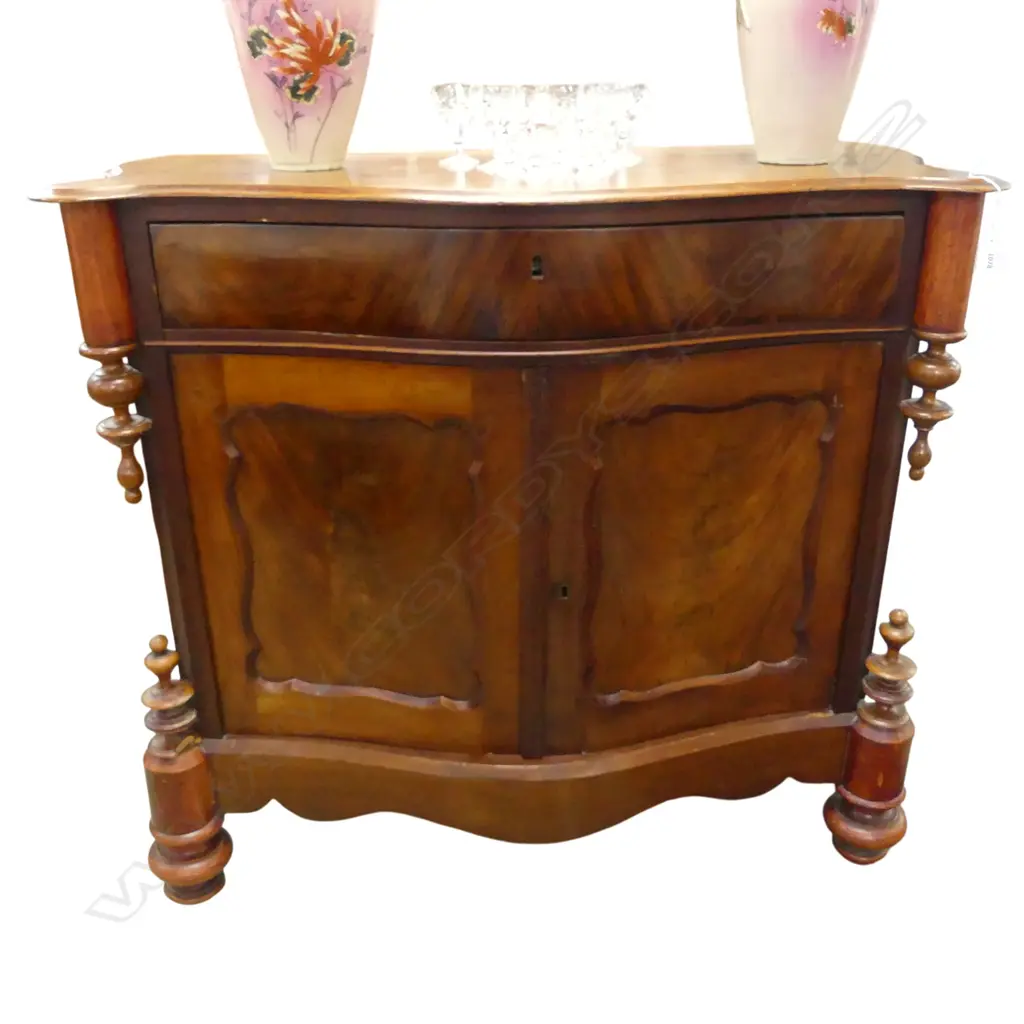 VICTORIAN SERPENTINE FRONT CHEST OF DRAWERS with key, faults 1060x420x960mm Image 1++