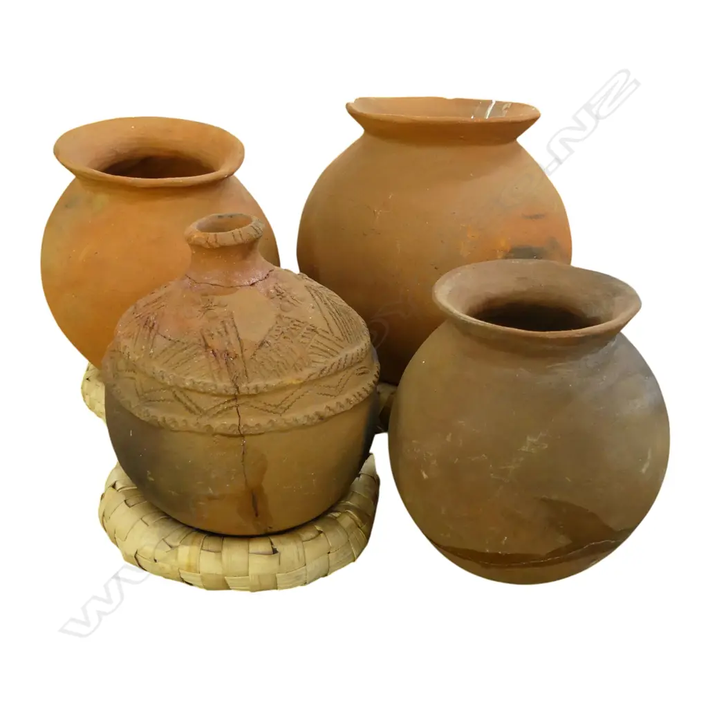 4 FIJIAN EARTHENWARE POTS on 3 on WOVEN RING BASES used for water, H.200-250mm Image 1++