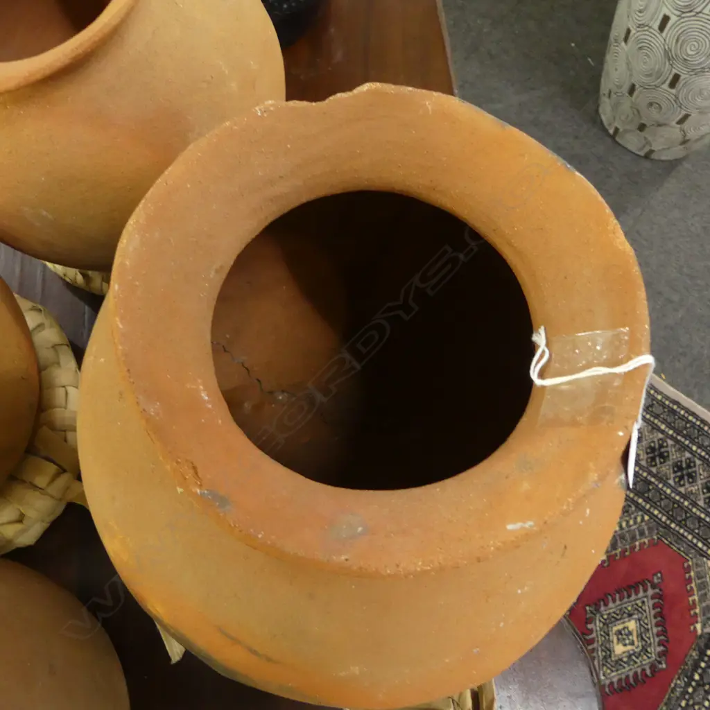 4 FIJIAN EARTHENWARE POTS on 3 on WOVEN RING BASES used for water, H.200-250mm Image 1++