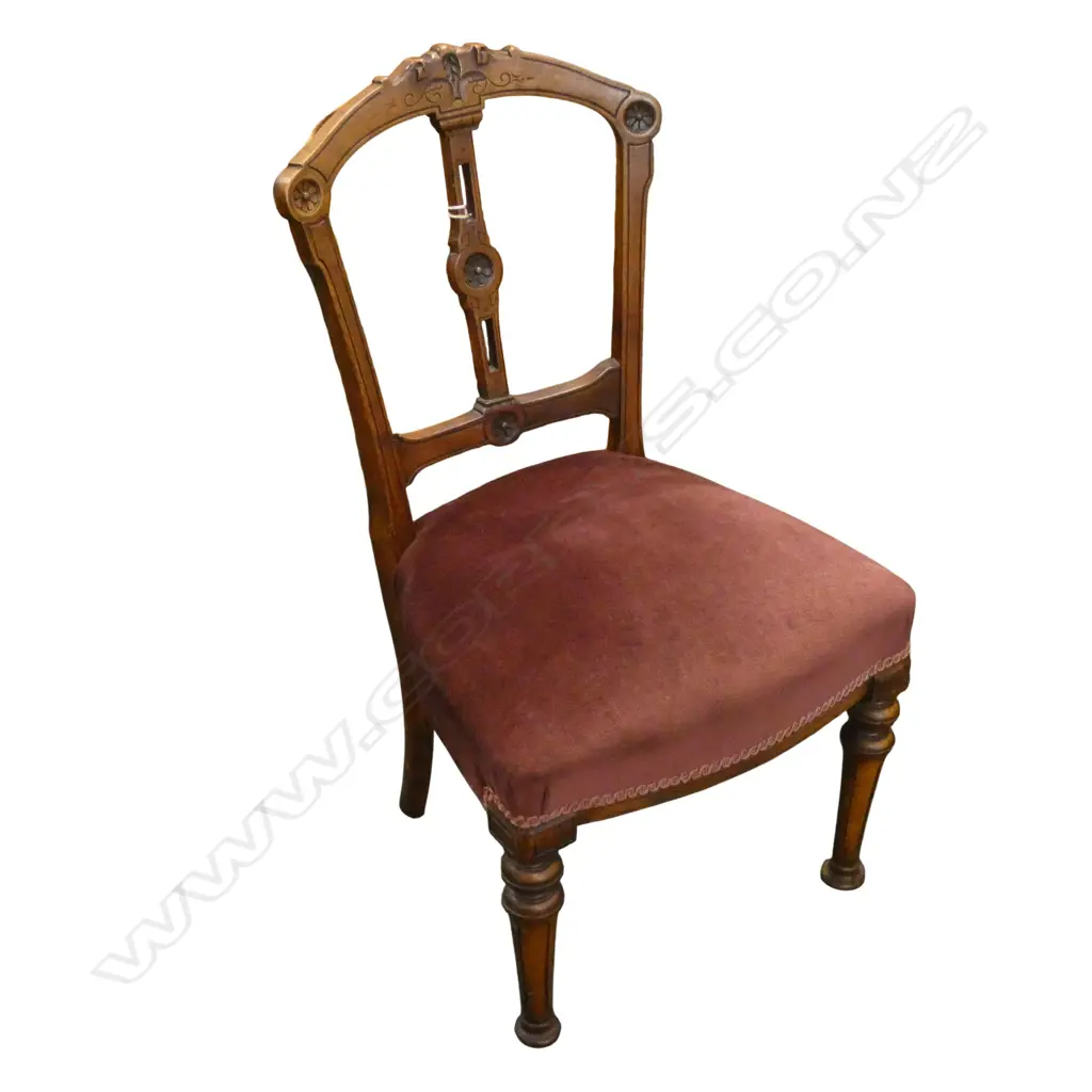 VICTORIAN BEDROOM CHAIR Image 1++