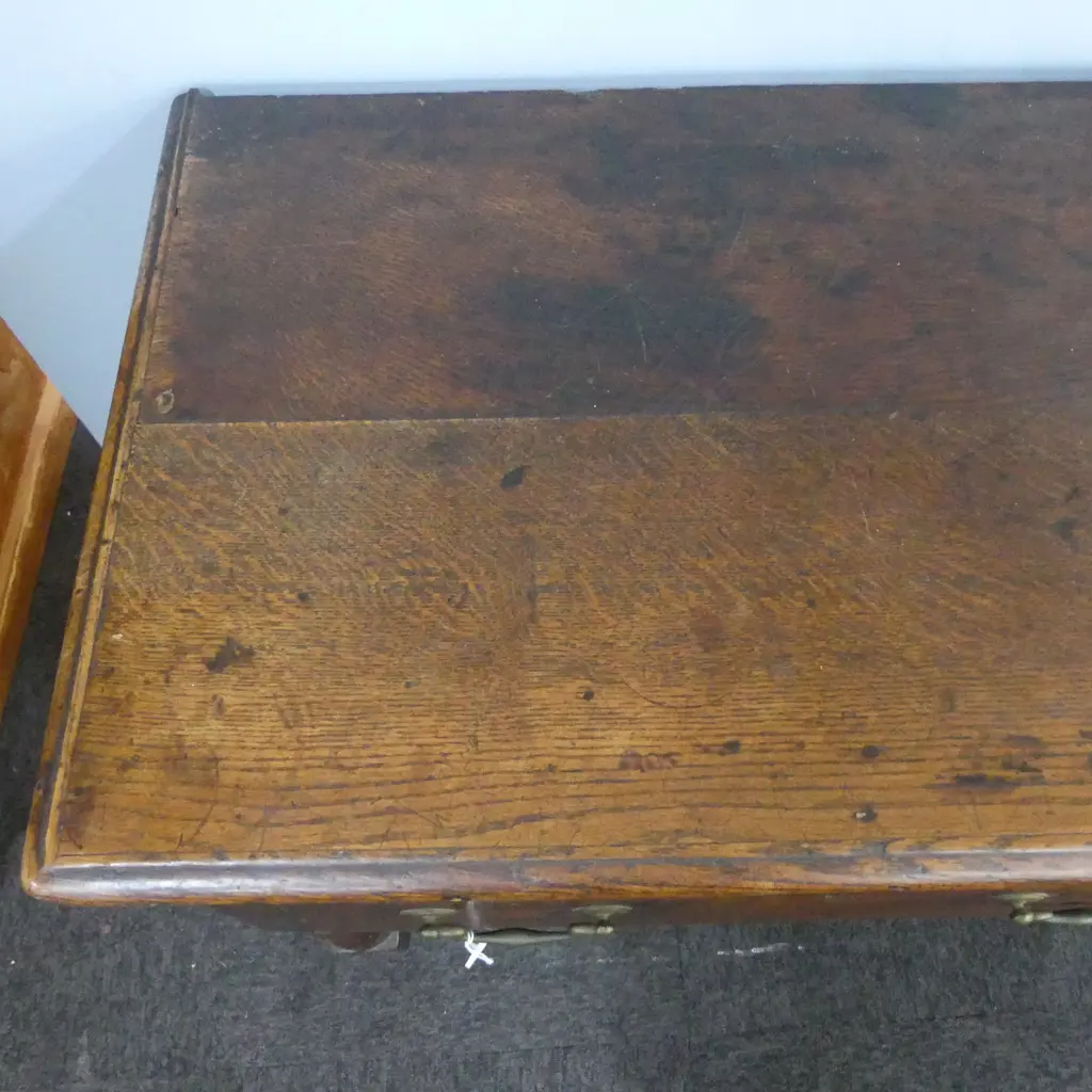 GEORGIAN MAHOGANY DRESSER BASE Image 1++