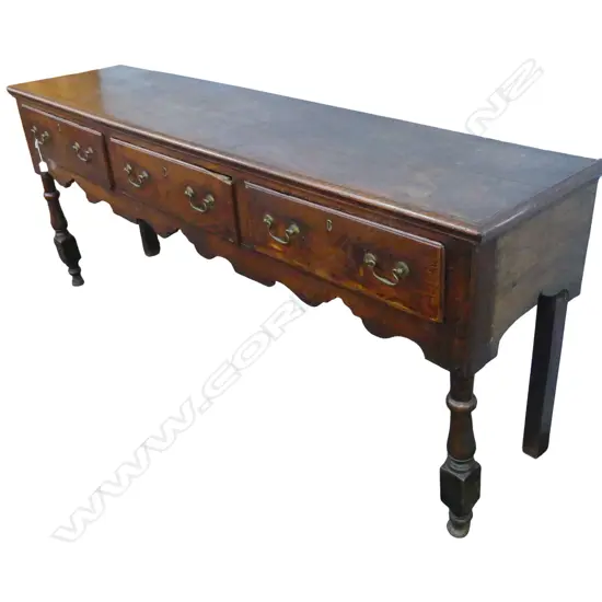 GEORGIAN MAHOGANY DRESSER BASE