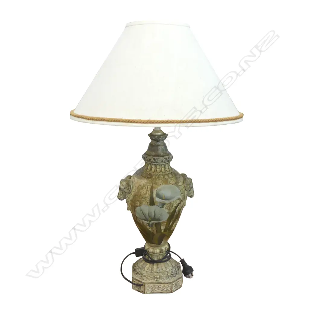 DECORATIVE GILDED BALUSTER LAMP with shade Image 1++