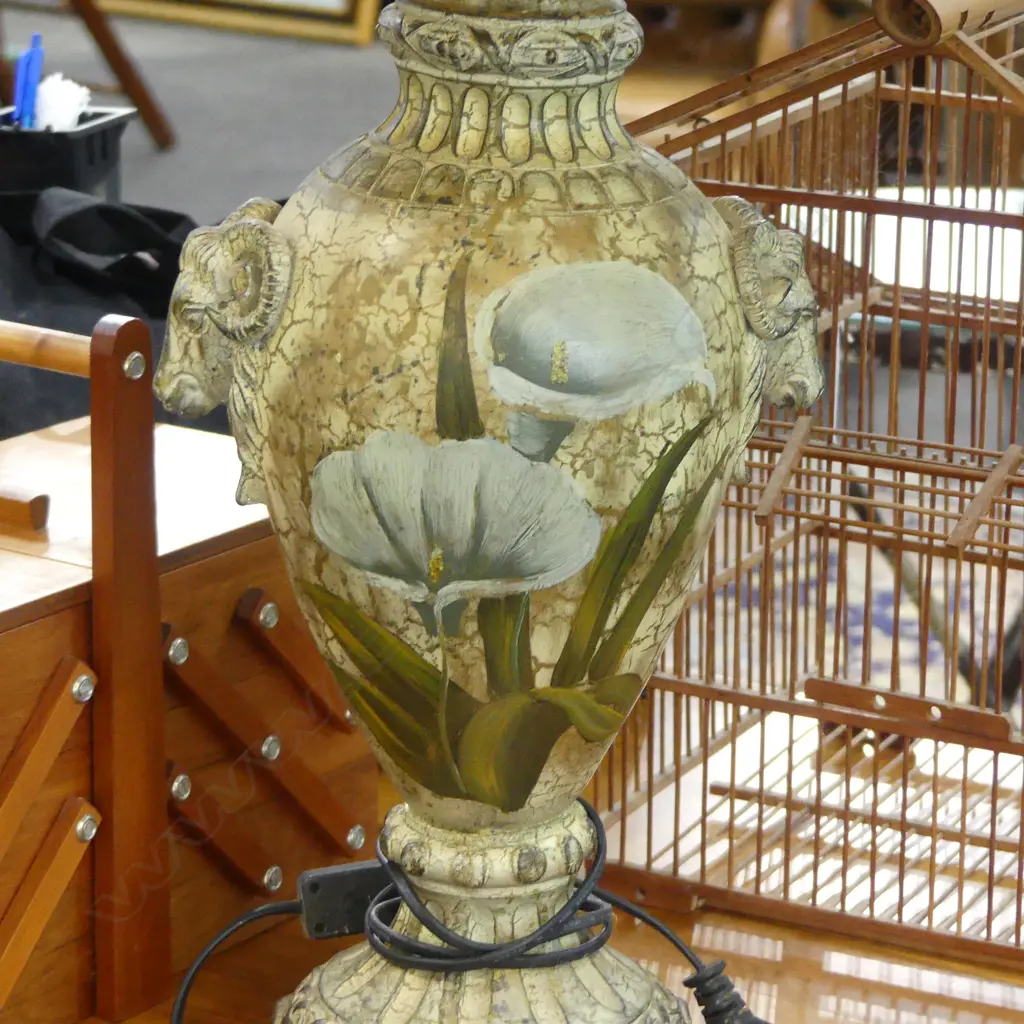 DECORATIVE GILDED BALUSTER LAMP with shade Image 1++