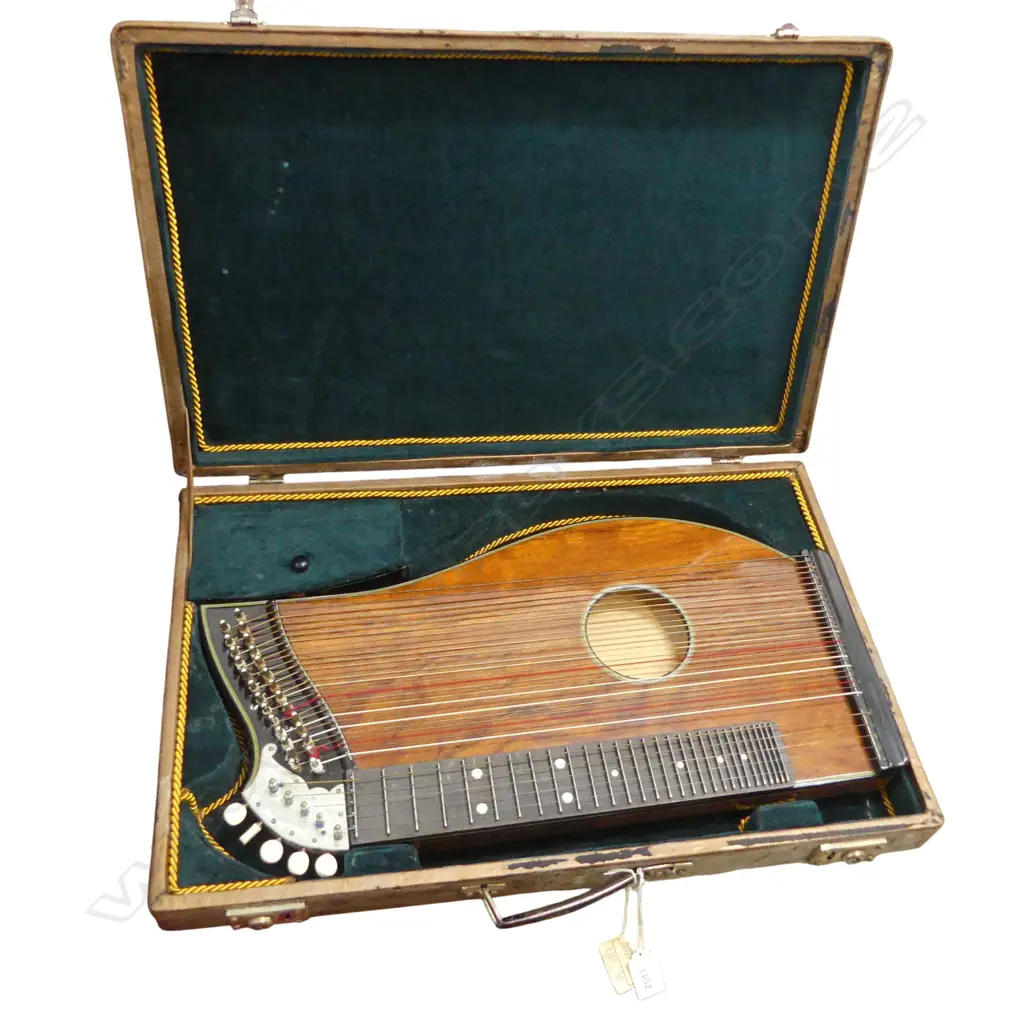 ZITHER STRINGED INSTRUMENT 580x300mm, CASED Image 1++