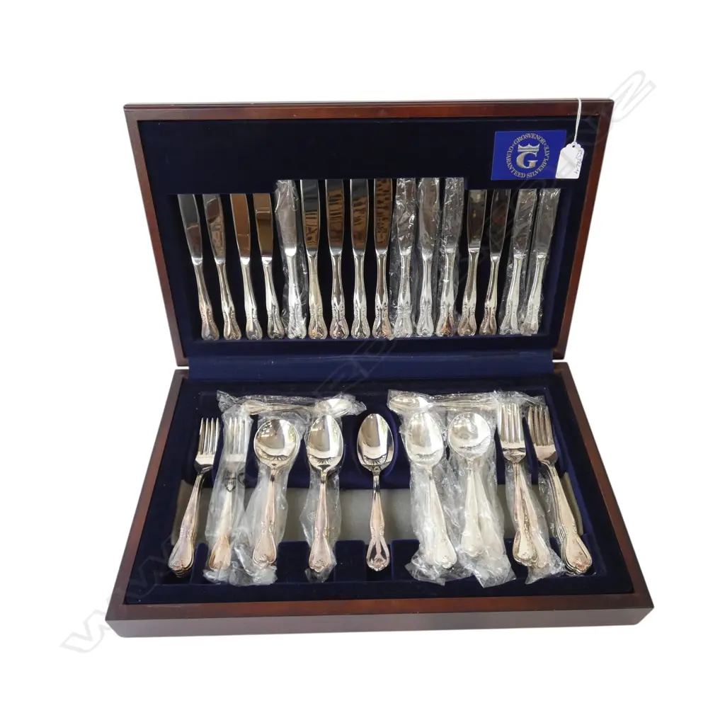 GROSVENOR CANTEEN OF CUTLERY  Image 1++