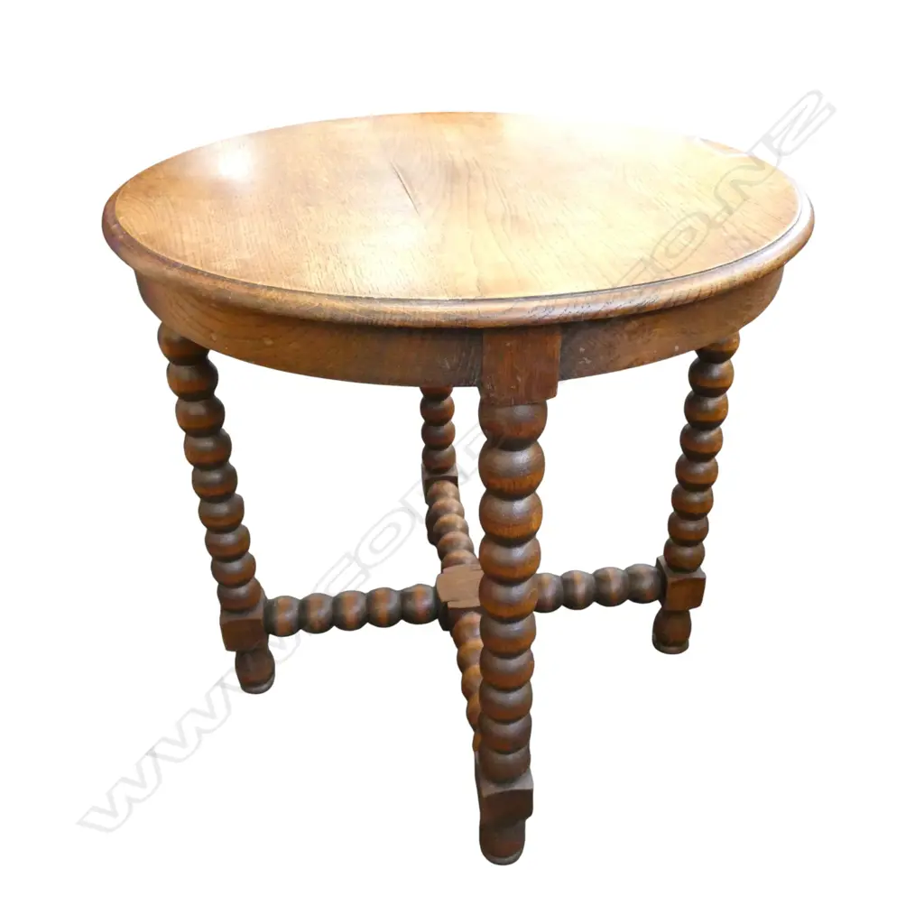 OAK BOBBIN LEG SIDE TABLE H.495mm, 500mm dia Image 1++