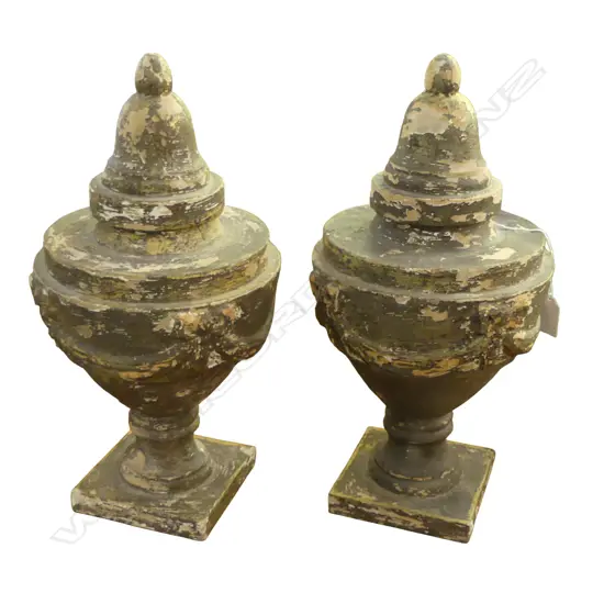2 DISTRESSED  ARCHITECTURAL FINIALS H.400mm