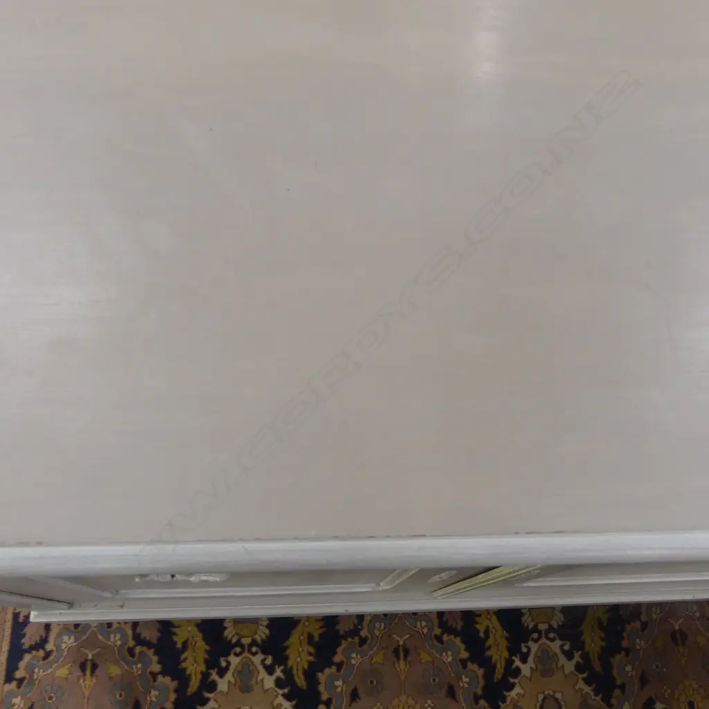 EARLY 20thC FRENCH WHITE PAINTED SIDEBOARD (KEY IN DRAWER) 1300x545x980mm 1 HANDLE BROKEN Image 1++