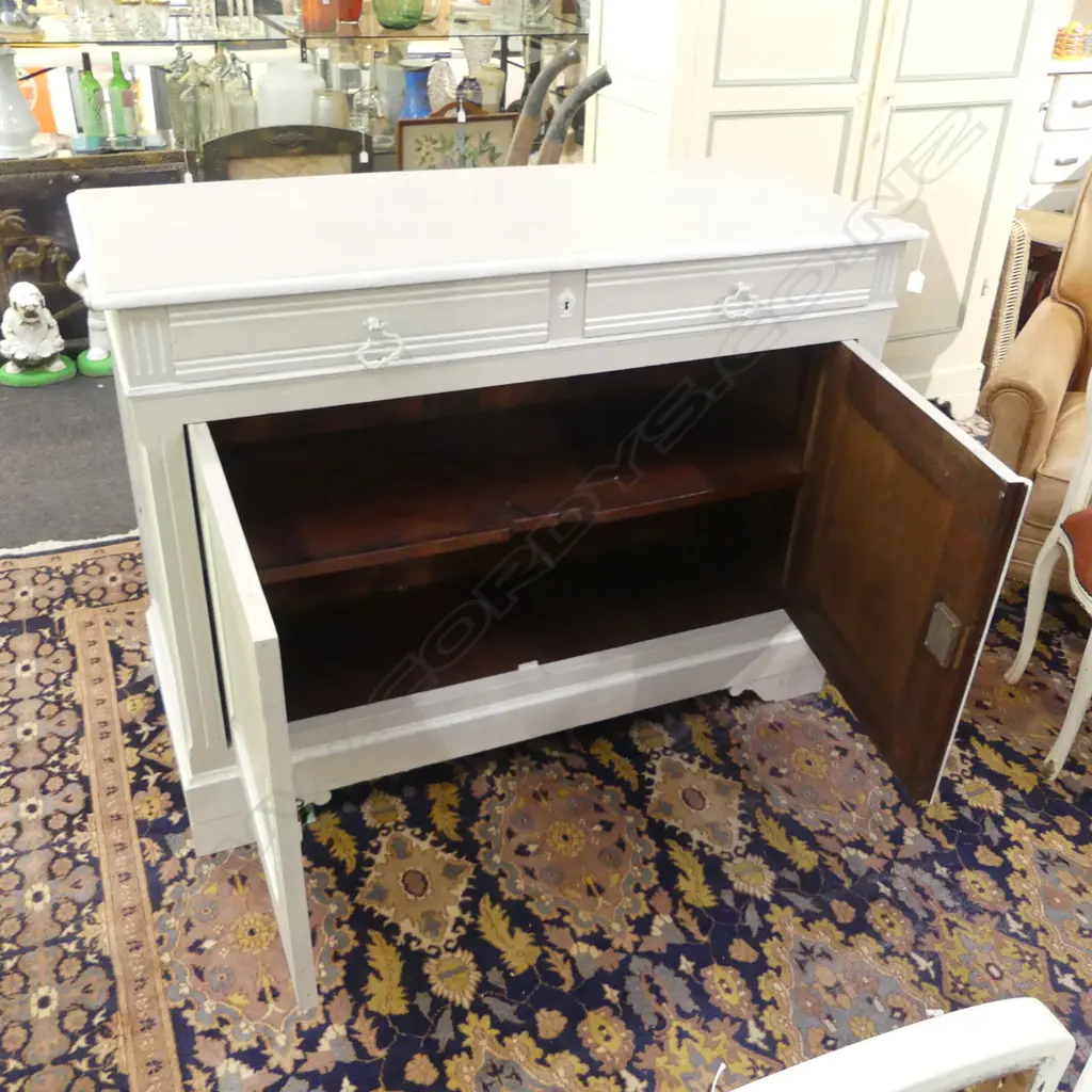 EARLY 20thC FRENCH WHITE PAINTED SIDEBOARD (KEY IN DRAWER) 1300x545x980mm 1 HANDLE BROKEN Image 1++