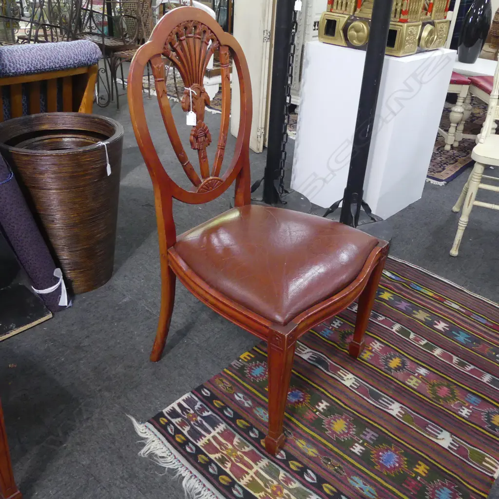 2 SHERATON STYLE DINING CHAIRS Image 1++