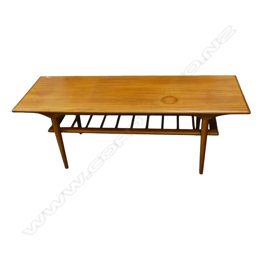 RETRO COFFEE TABLE needs minor restoration 1240x430x430mm Image 1++