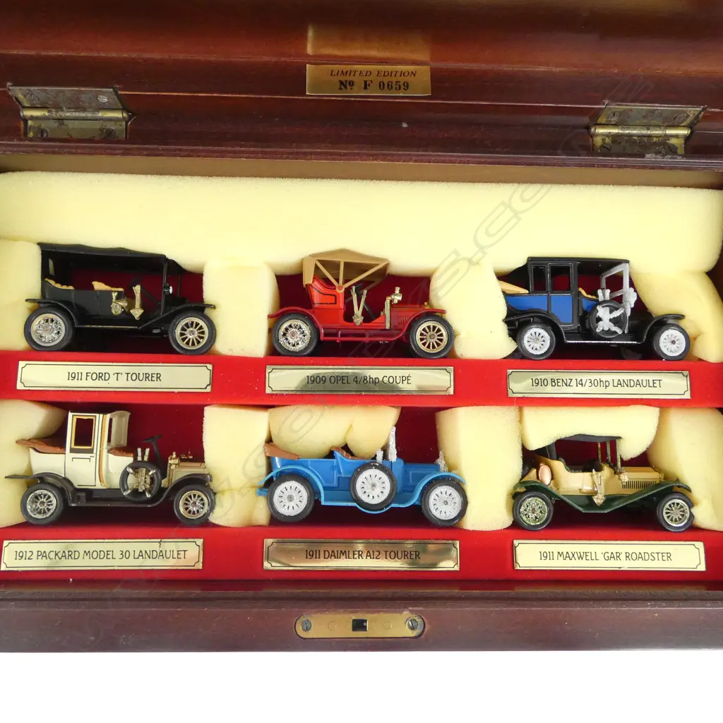 2 BOXED LTD. ED. SETS No. D1682 & F0659 one without pyrex screen Image 1++