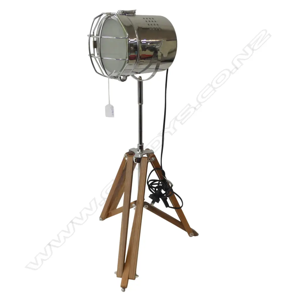 MODERN CHROME TRIPOD LAMP H.770mm Image 1++