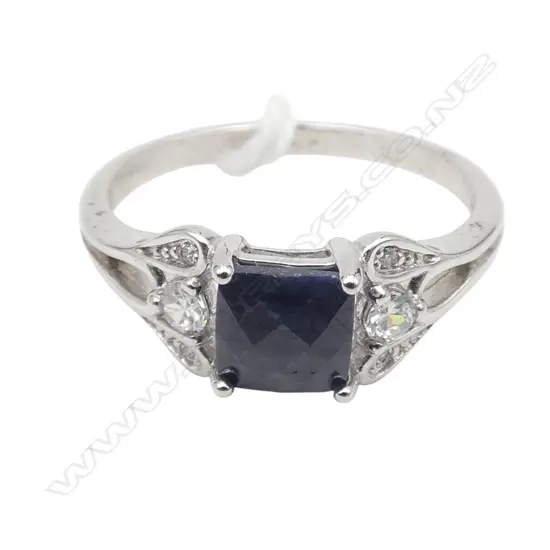 S/SILVER FACETED BLUE SAPPHIRE/CZ RING SIZE R