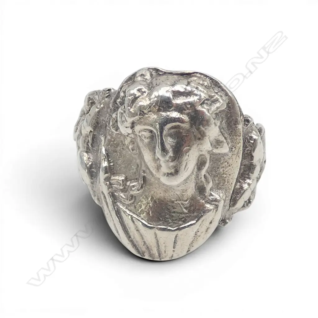 CLASSICAL LADY SILVER RING 10.8GMS size V Image 1++